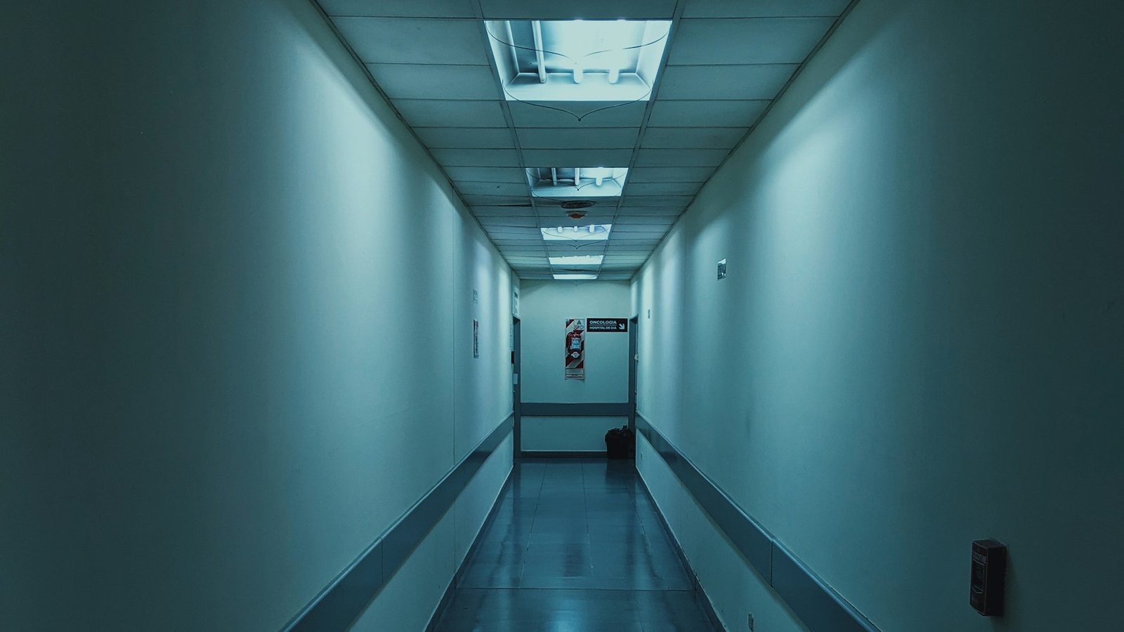 18 errores médicos en un solo artículo: el estreno de la IA en Men's Journal